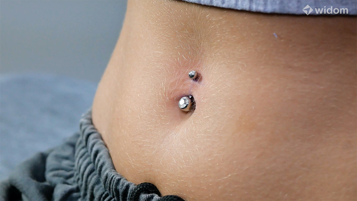 Piercing de Umbigo | Curso de Body Piercing da Widom