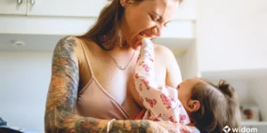 Quem amamenta pode colocar piercing | Widom Body Piercing